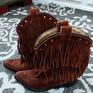 Fringed Suede Boots - Brown